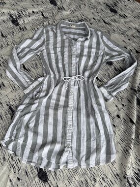 Japna Gray and White Striped Long-Sleeve Shirt Dress